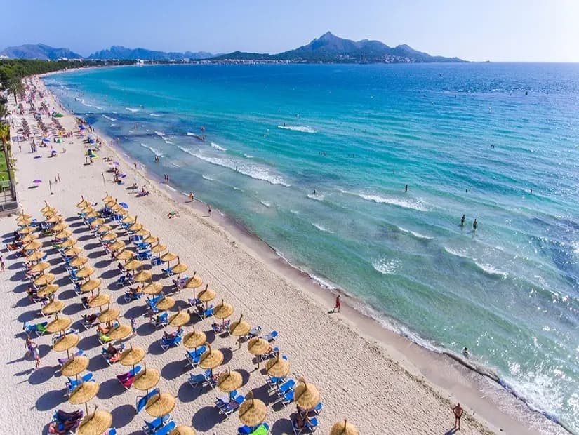 Yeni Foça Halk Plajı — fotoğraf 2